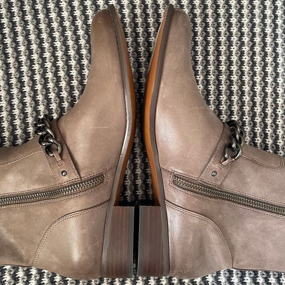 Coach Adella genuine leather ankle booties chain women’s shoe size 8.5 - Picture 9 of 15